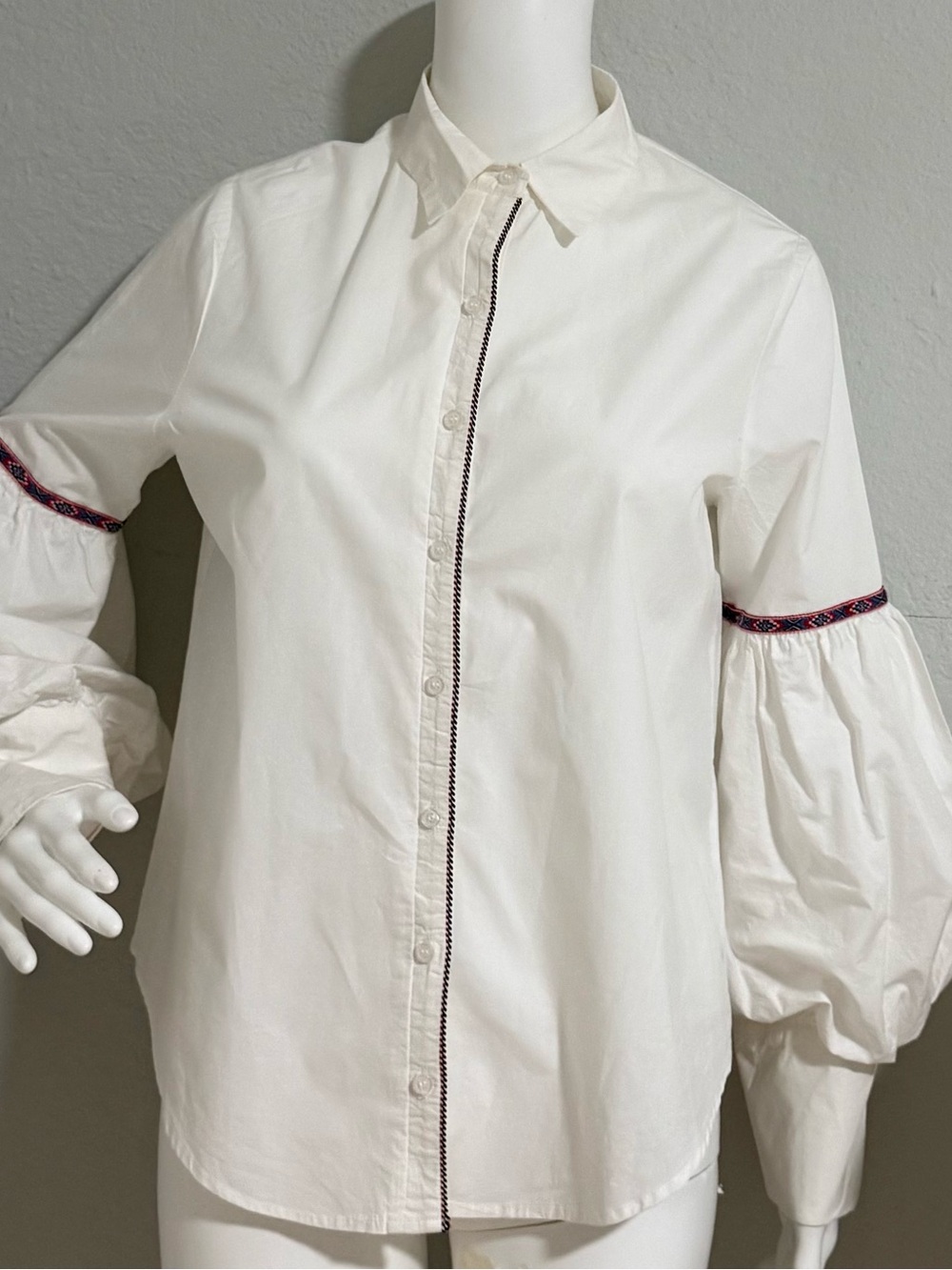 White Button-Down Blouse with Balloon Sleeves and Embroidered Trim